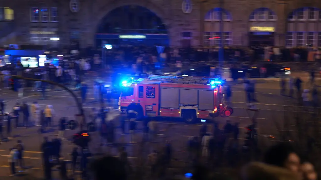 In-Hamburg-Sasel-brannte-in-der-Silvesternacht-ein-Einfamilienhaus