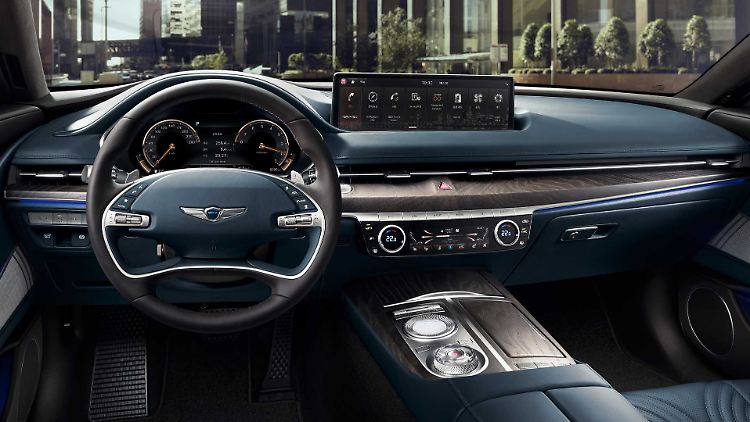 Die Technik und die Materialien im Innenraum sollen den Premiumcharakter des Genesis G80 unterstreichen.