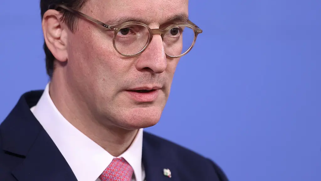 Kuenstliche-Intelligenz-soll-helfen-mit-verbesserten-Diagnosen-und-personalisierten-Therapien-die-Ueberlebenschancen-von-Krebspatienten-zu-steigern