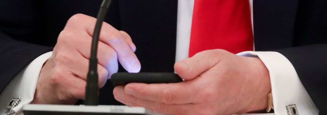 2021-05-04T102153Z_1951646676_RC2Y8N96W6GU_RTRMADP_3_TRUMP-FACEBOOK-EXPLAINER.JPG