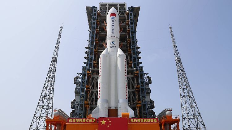 Die chinesische Rakete kommt wohl als Weltraumschrott zurück.