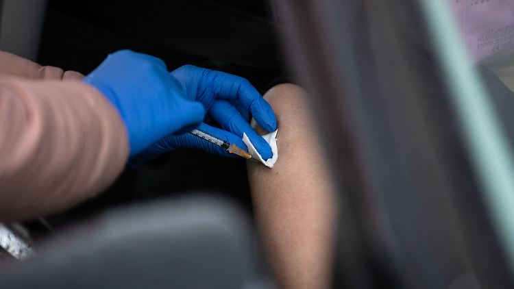 Spahn plant Aufhebung der Priorisierung für Astrazeneca: Das Vakzin könnte bald jedem zur Verfügung stehen, der eine Impfung will.
