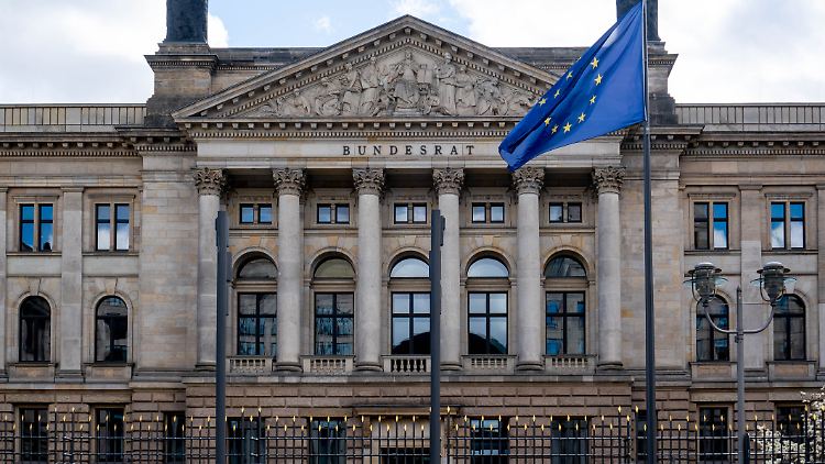 Auch der Bundesrat hat der Lockerung der Pandemie-Regeln zugestimmt.