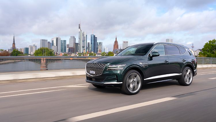 Der Genises GV80 stellt sich mit 4,94 Meter Länge gegen BMW X5 und Mercedes GLE.