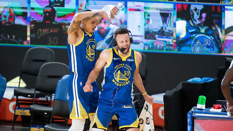 Wenn Steph Curry heiß läuft, hilft nur kaltes Wasser.