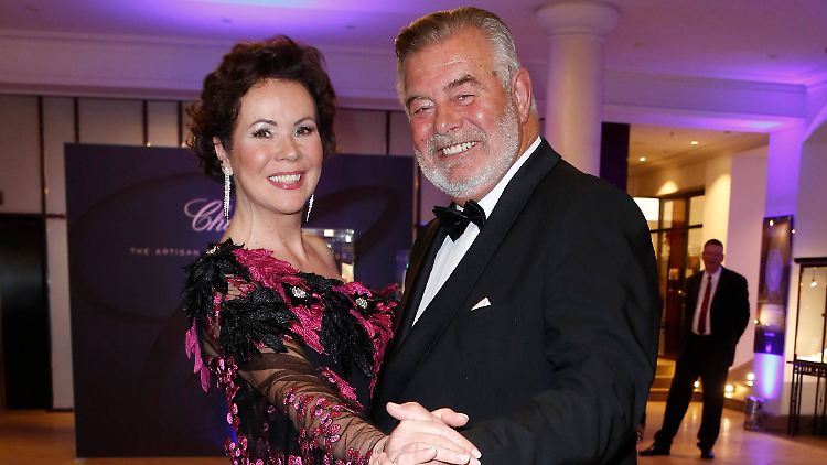 Tanzen demnächst vor den Traualtar: Harry Wijnvoord und Iris Dahlke.
