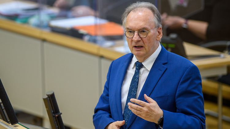 Sachsen-Anhalts Ministerpräsident Haseloff beschreibt die Entscheidung zur Bundesnotbremse als "Tiefpunkt der föderalen Kultur".