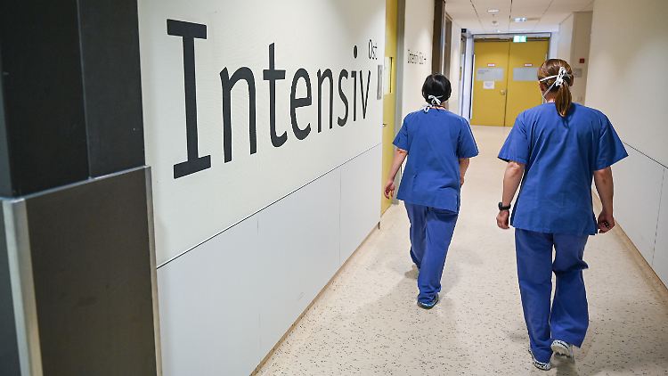 Die deutschen Krankenhäuser haben im vergangenen Jahr 18.500 zusätzliche Pflegekräfte eingestellt.
