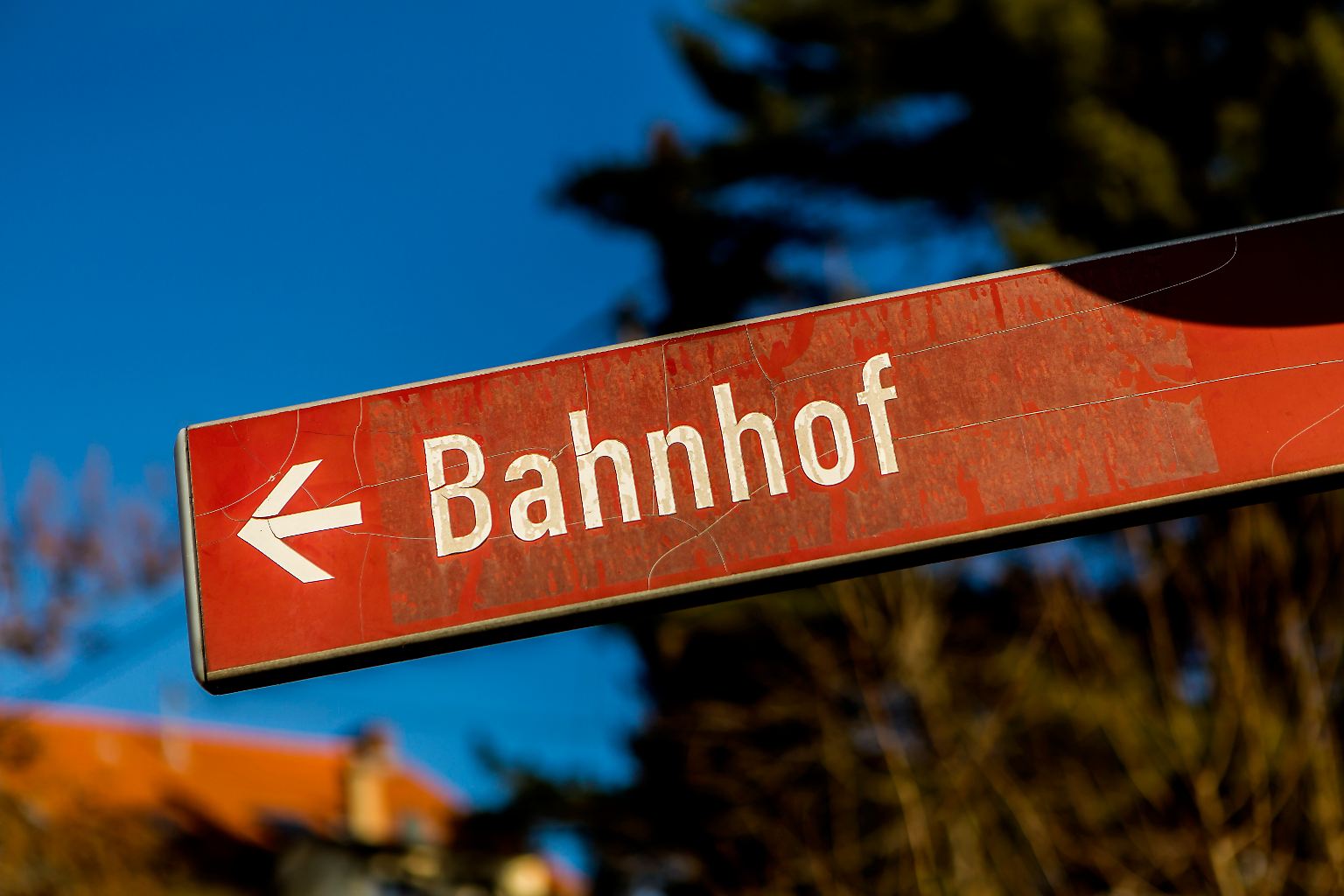 Bahnhöfe sind meist zweckmäßige Gebäude mit nicht allzu viel Charme.
