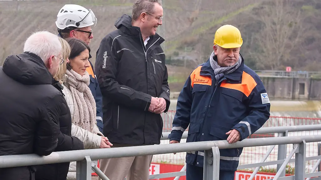 Die-vergangenen-Tage-waren-fuer-Albert-Schoepflin-stressig