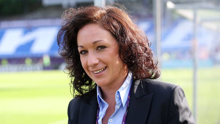 Nadine Keßler leitet bei der UEFA die Abteilung Frauenfußball.