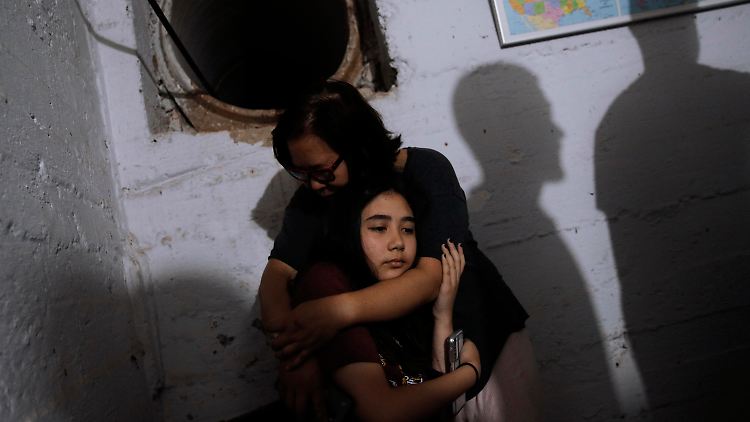Viele Menschen in Israel verbringen die Nacht in Luftschutzbunkern. In Gaza gibt es für die Zivilbevölkerung keine Schutzräume.