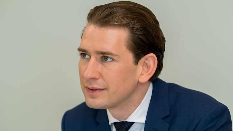 Angetreten ist Kurz als Heiler, der einem kranken System neues Leben einhauchen will. Wer ihn derzeit beobachtet, könnte eher auf den Gedanken kommen, es mit einem Scharlatan zu tun zu haben.