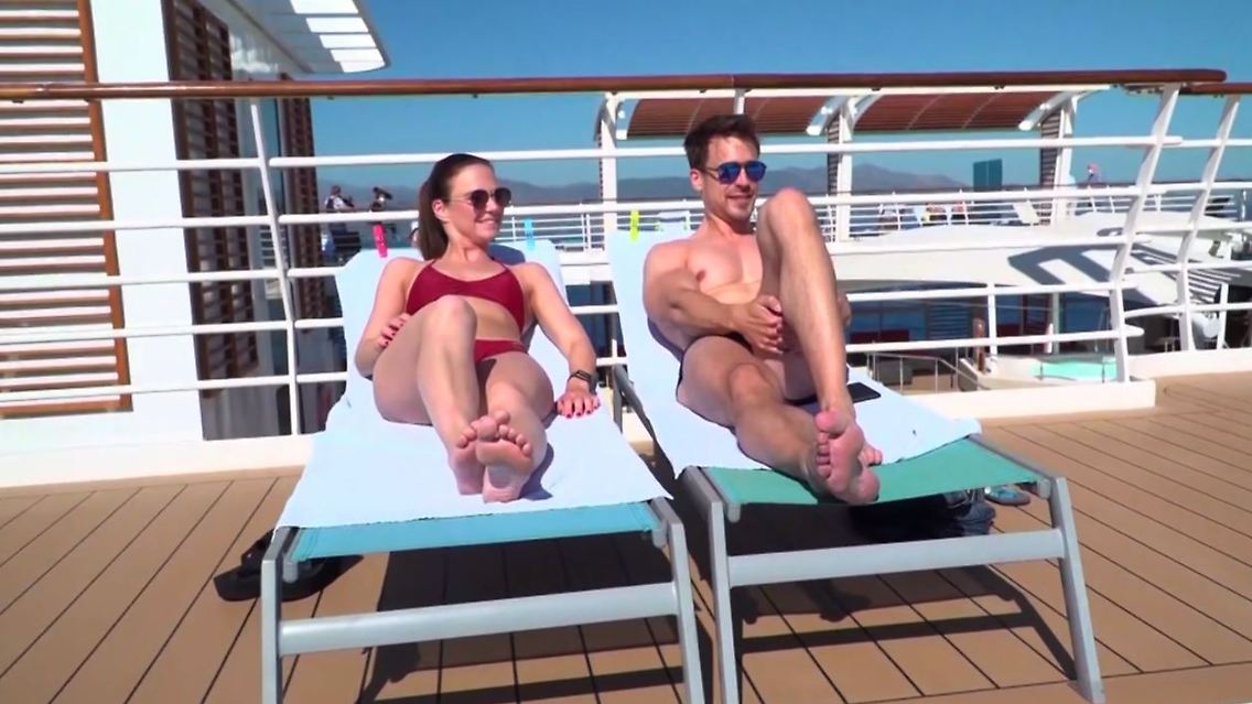Mein Schiff Kreuzfahrtschiff.JPG