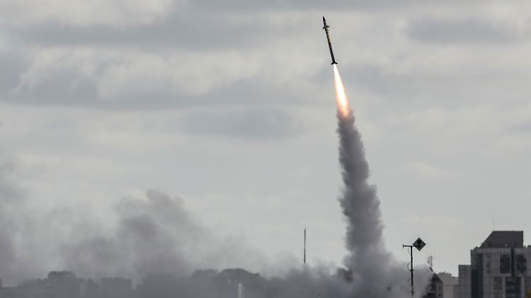 Israels Raketenabwehrsystem hat etliche der von der Hamas abgefeuerten Geschosse unschädlich gemacht.