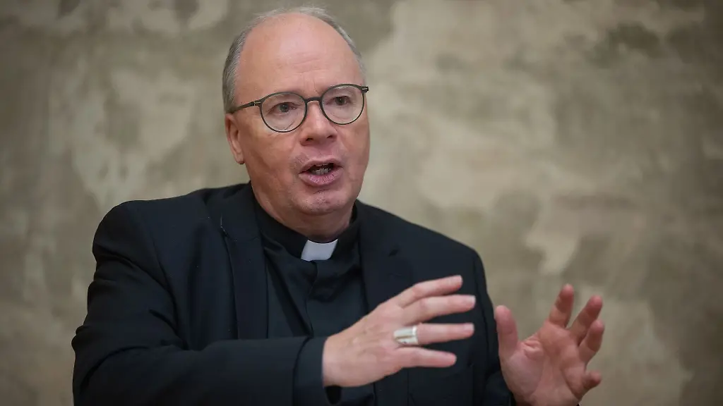 Der-Trierer-Bischof-ist-ein-Befuerworter-von-Frauen-als-Diakoninnen