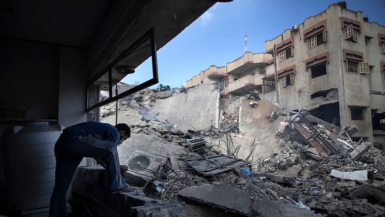 Die israelische Armee bombardiert weiter palästinensische Wohngebiete wie hier in Gaza-Stadt. 