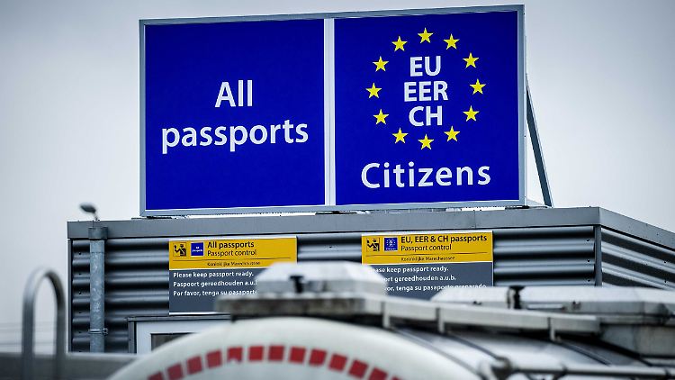 Im März 2020 hatten sich alle EU-Staaten außer Irland sowie die Schweiz, Norwegen, Liechtenstein und Island auf einen weitgehenden Stopp für nicht zwingend notwendige Einreisen geeinigt.