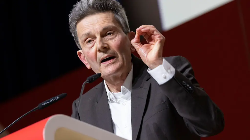 Rolf-Muetzenich-zieht-als-Spitzenkandidat-der-NRW-Sozialdemokraten-in-den-Bundestagswahlkampf