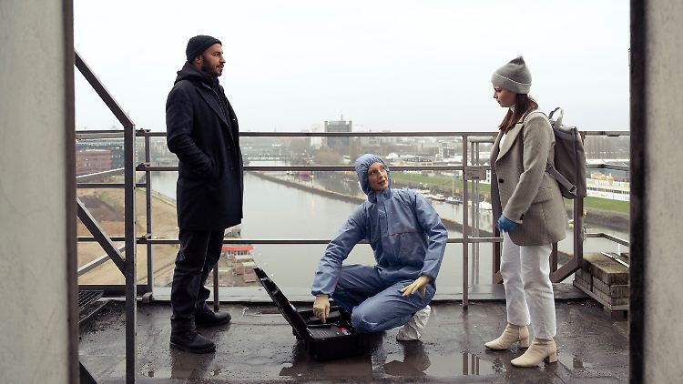 Unverhofft kommt oft: Andersen (Dar Salim), Selb (Luise Wolfram, M.) und Moorman (Jasna Fritzi Bauer) bilden das neue Bremer "Tatort"-Team.