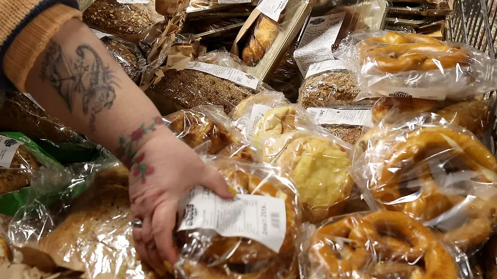 Rund-60-Prozent-aller-Ausgabestellen-der-Tafeln-in-Mecklenburg-Vorpommern-haben-einen-Aufnahmestopp-verhaengt-Archivbild