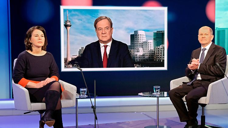 Laschet war zugeschaltet, Baerbock und Scholz saßen in Berlin. 