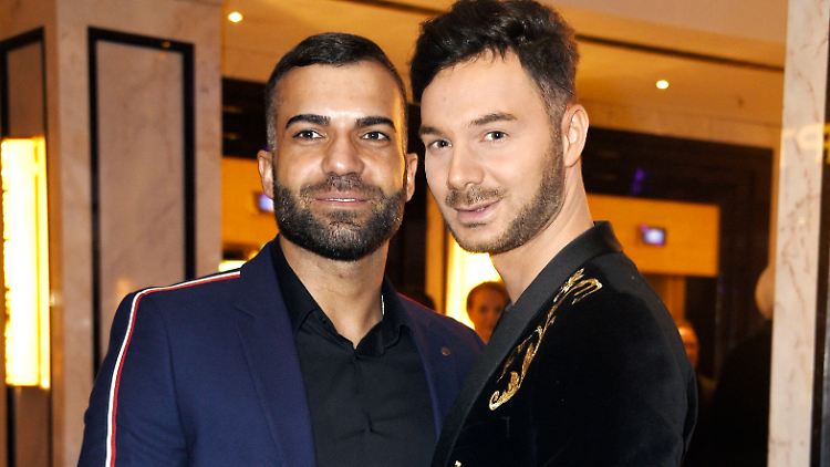Ist ihre Liebe ein Opfer des Lockdowns? Rafi Rachek (l.) und Sam Dylan.