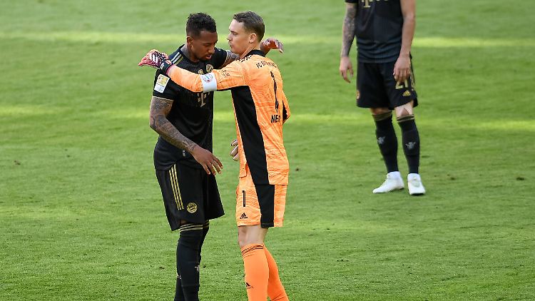 Boateng (links) und Neuer müssen nun getrennte Wege gehen.