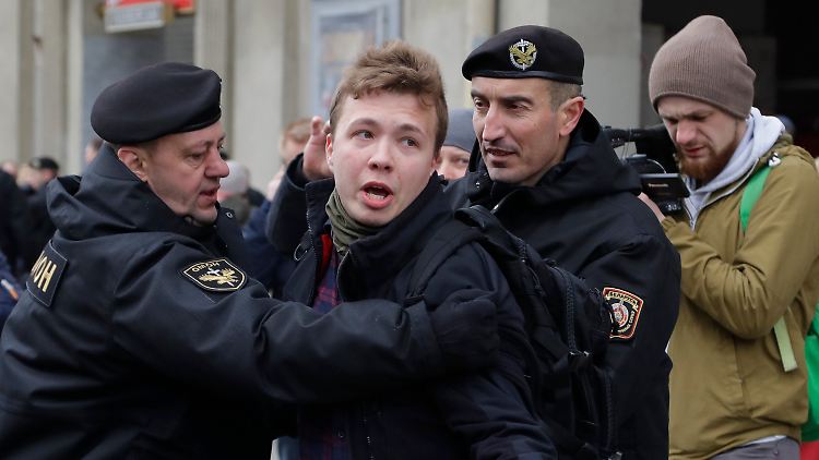 Protassewitsch bei einer Festnahme im Jahr 2017 in Minsk.
