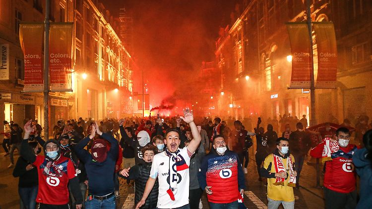 Lille-Anhänger feierten die Meisterschaft teilweise ein wenig zu ausgelassen.