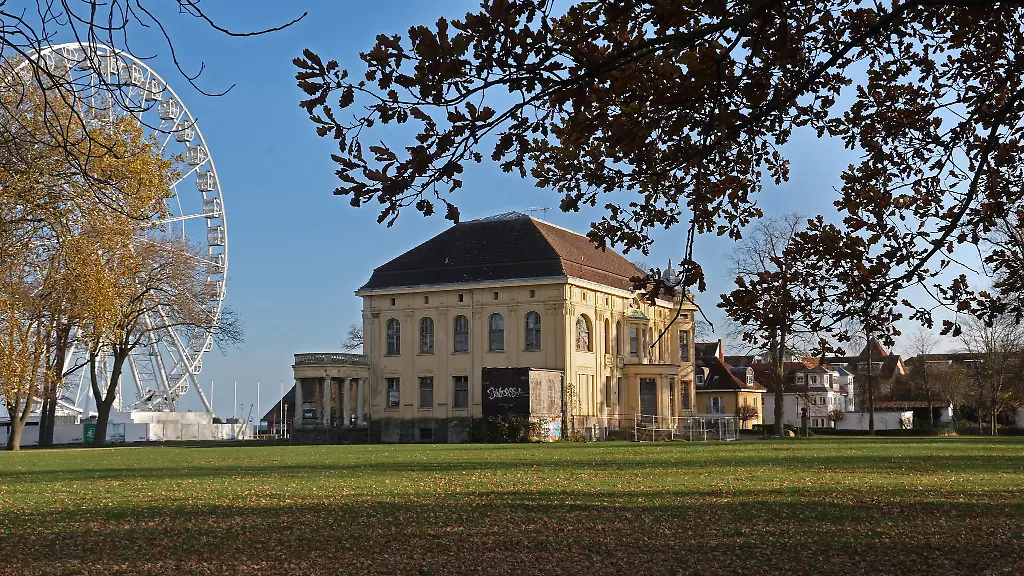 Die-Eigentuemer-der-unter-Denkmalschutz-stehenden-Villa-Baltic-in-Kuehlungsborn-wollen-das-Haus-im-Rahmen-einer-Gesamtloesung-sanieren