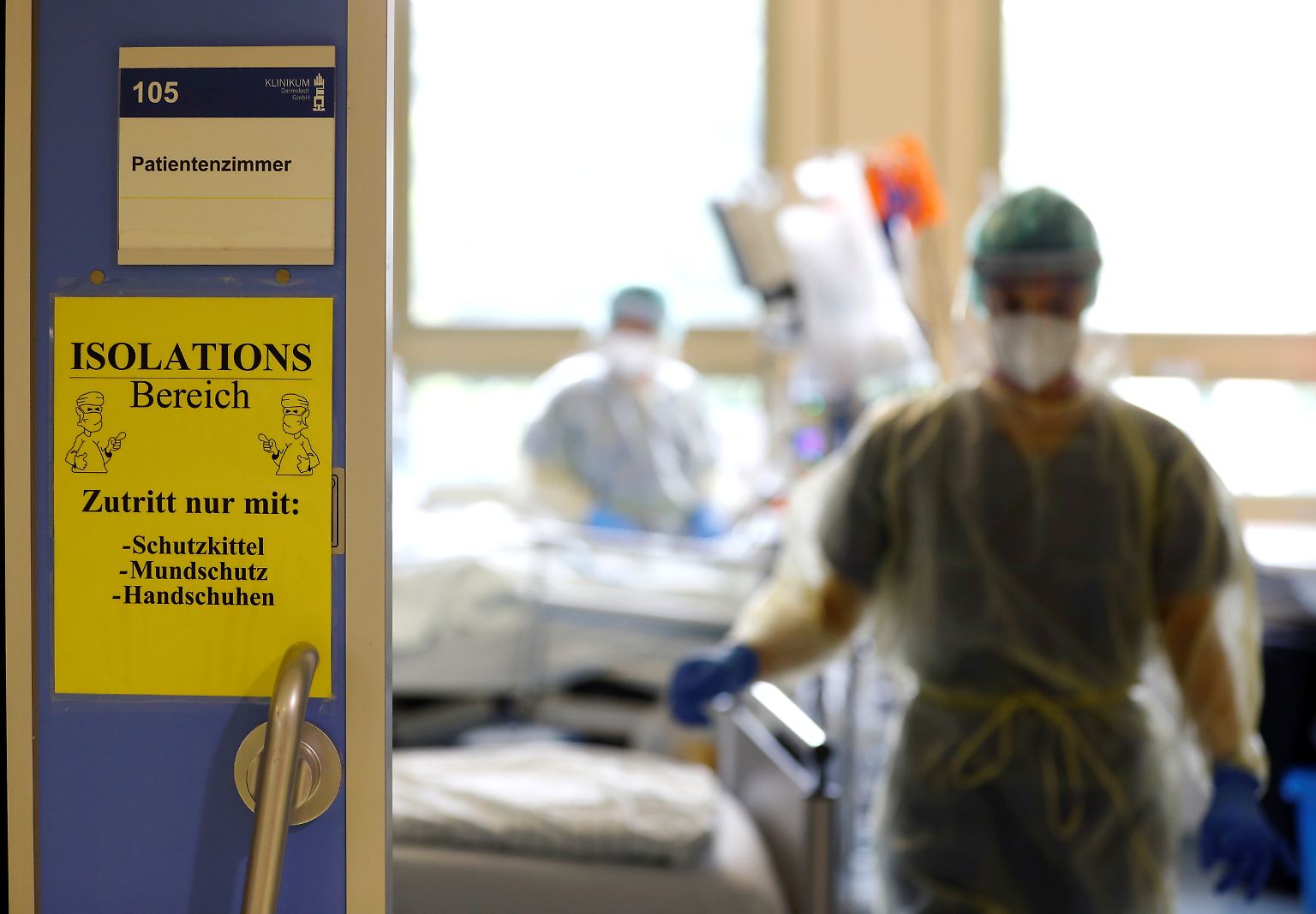 Die Station 18A ist im Klinikum Darmstadt für viele Covid-19-Patienten die Station der letzten Hoffnung. Hier liegen die Menschen mit besonders schweren Verläufen. 