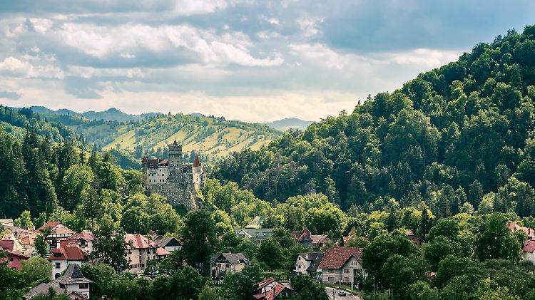 Geheimnisvolle Schlösser und Burgen gehören zum Markenzeichen Transsilvaniens. 