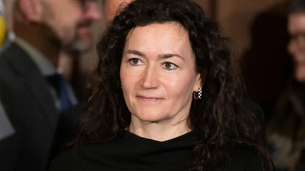 Schutz-von-Frauen-vor-Gewalt-ist-fuer-Justizministerin-Constanze-Geiert-eine-dringende-Aufgabe