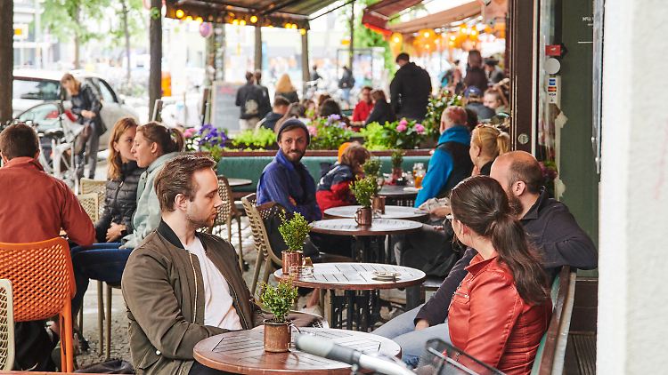 Anders als in Münster durften in Berlin zu Pfingsten nur die Außenbereiche der Gaststätten öffnen.