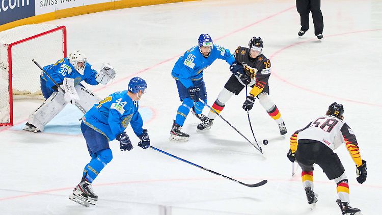Die deutschen Angreifer bissen sich an der kasachischen Defensive meistens die Zähne aus. Zwei Treffer waren am Ende zu wenig für die entscheidenden Punkte zum vorzeitigen Viertelfinal-Einzug.