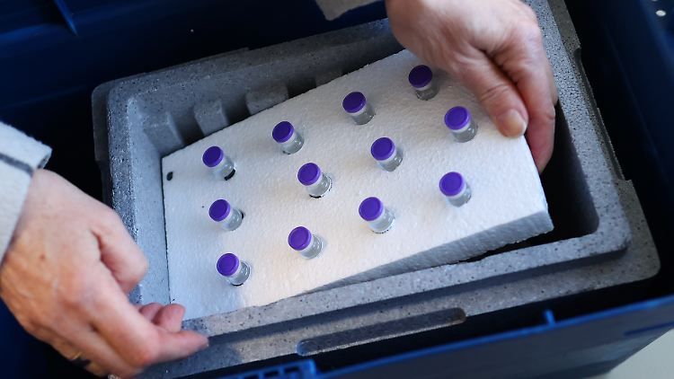 Biontech/Pfizer liefert kurzzeitig weniger Impfdosen als versprochen. Das Defizit wird aber schnell wieder ausgeglichen. 