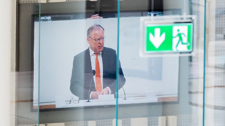 Auch Kinder und Jugendliche sollen sich impfen lassen können: Niedersachsens Ministerpräsident Weil hält nichts von den Bedenken der STIKO.