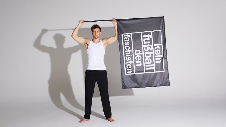 Leon Goretzka zeigt Flagge und klare Kante gegen Rassismus.