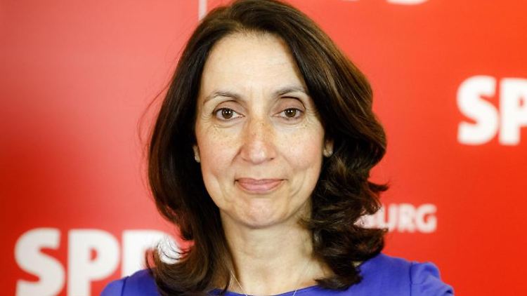 Aydan Özoguz ist Vizepräsidentin des Bundestags und hat sich von dem antisemitischen Post distanziert. Aber reicht das?