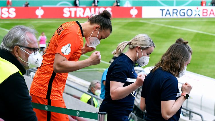 Schult musste das Ende auf der Tribüne verfolgen.