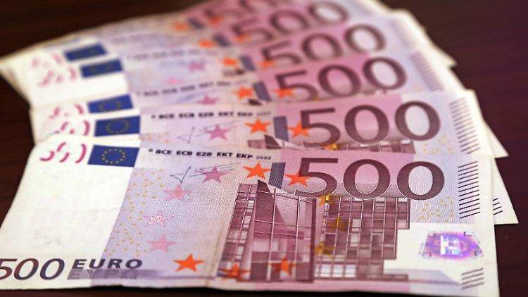 Eine Obergrenze für Bargeldzahlungen gibt es in Deutschland nicht. Geldwäscher freut's.