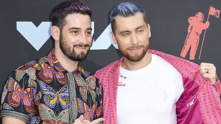 Freuen sich auf Zwillinge: Lance Bass (r.) und sein Mann Michael Turchin.