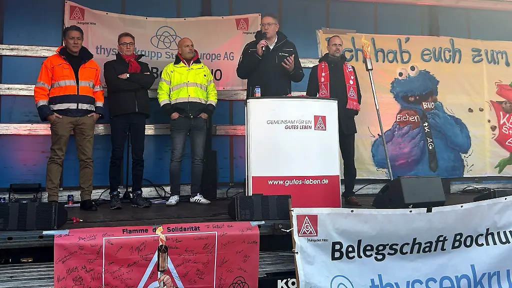 Ministerpraesident-Alexander-Schweitzer-hat-sich-bei-der-Veranstaltung-hinter-den-Betriebsrat-gestellt