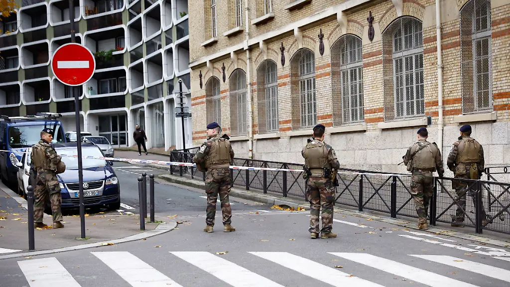 cf786effc4042a55eb29c1eda41d7940