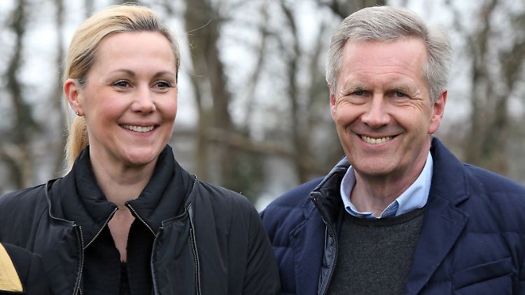 Sie versuchen es noch mal miteinander: Bettina und Christian Wulff.