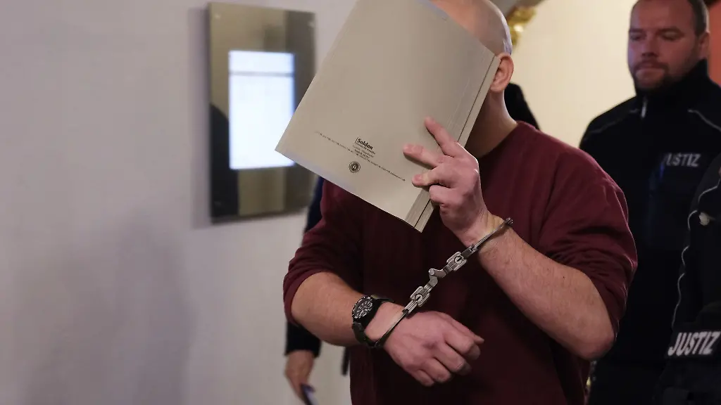 Vor-dem-Landgericht-Halle-neigt-sich-ein-erschuetternder-Prozess-dem-Ende-zu