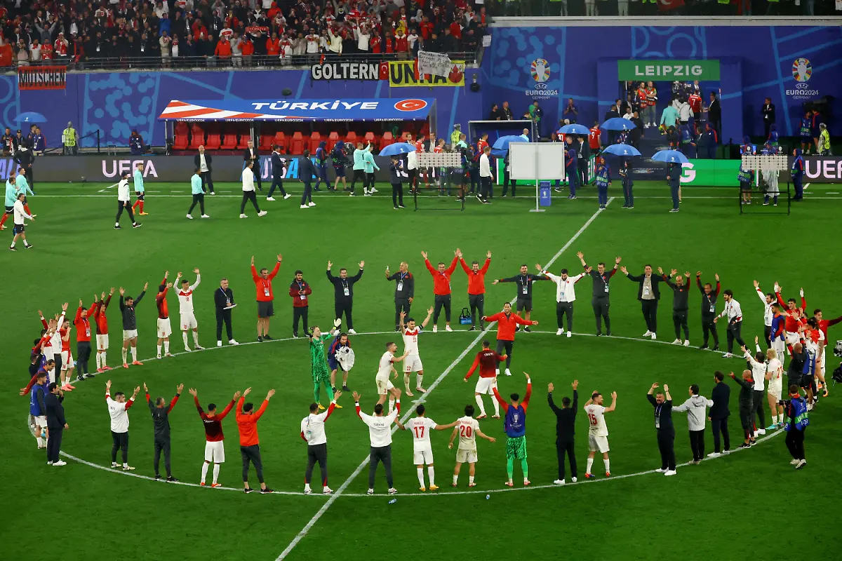 2024-07-02T000000Z-135221350-UP1EK721MNWGQ-RTRMADP-3-SOCCER-EURO-AUT-TUR-REPORT