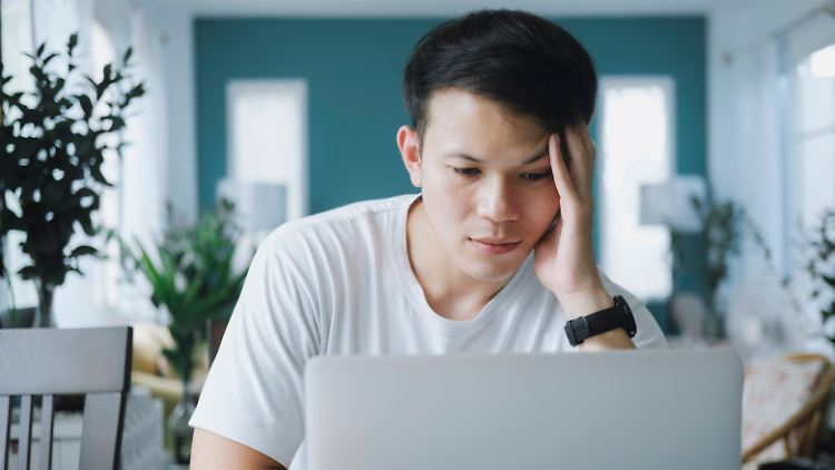Um die mentale Gesundheit im Homeoffice deutlich zu verbessern, gibt es unterschiedliche Strategien.
