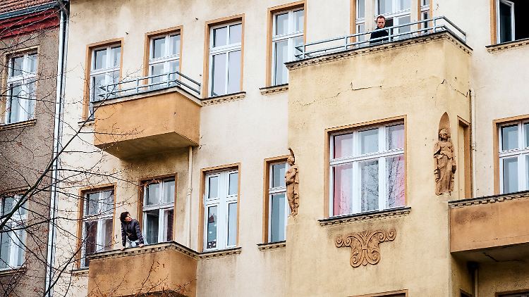 Heiß begehrt, aber kaum noch zu finden: nicht luxussanierte Wohnungen in Berlin.